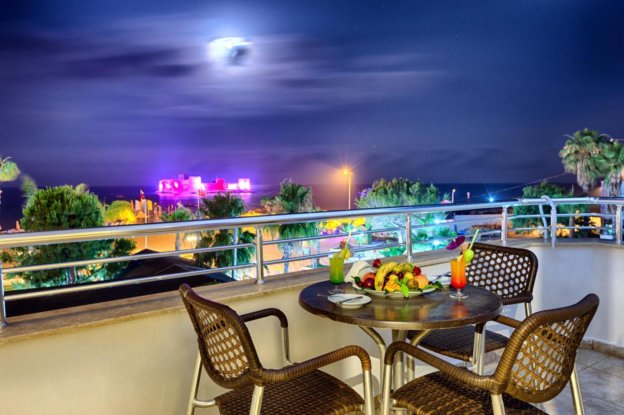 Kilikya Hotel Kizkalesi Exteriör bild